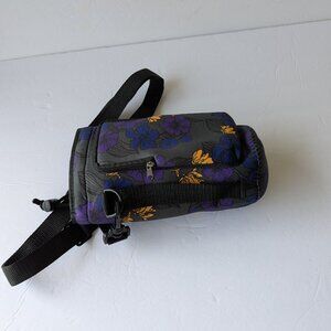 Evergreen Neoprene Bottle Carrier Flower Print